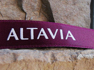 etiquetas de tela , etiquetas bordadas ,&nbsp; etiquetas estampadas , cintas impresas y cintas personalizadas, ropa, etiquetas para ropa, madrid, dis