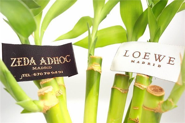 etiquetas de tela , etiquetas bordadas ,&nbsp; etiquetas estampadas , cintas impresas y cintas personalizadas, ropa, etiquetas para ropa, madrid, dis